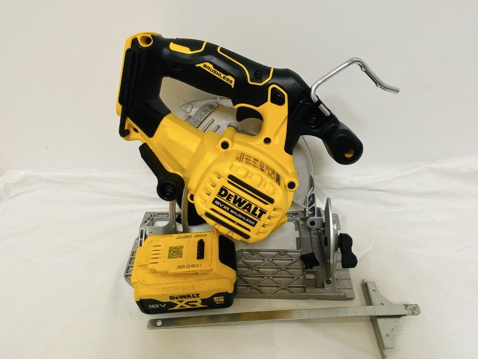 Dewalt circular DCS 565