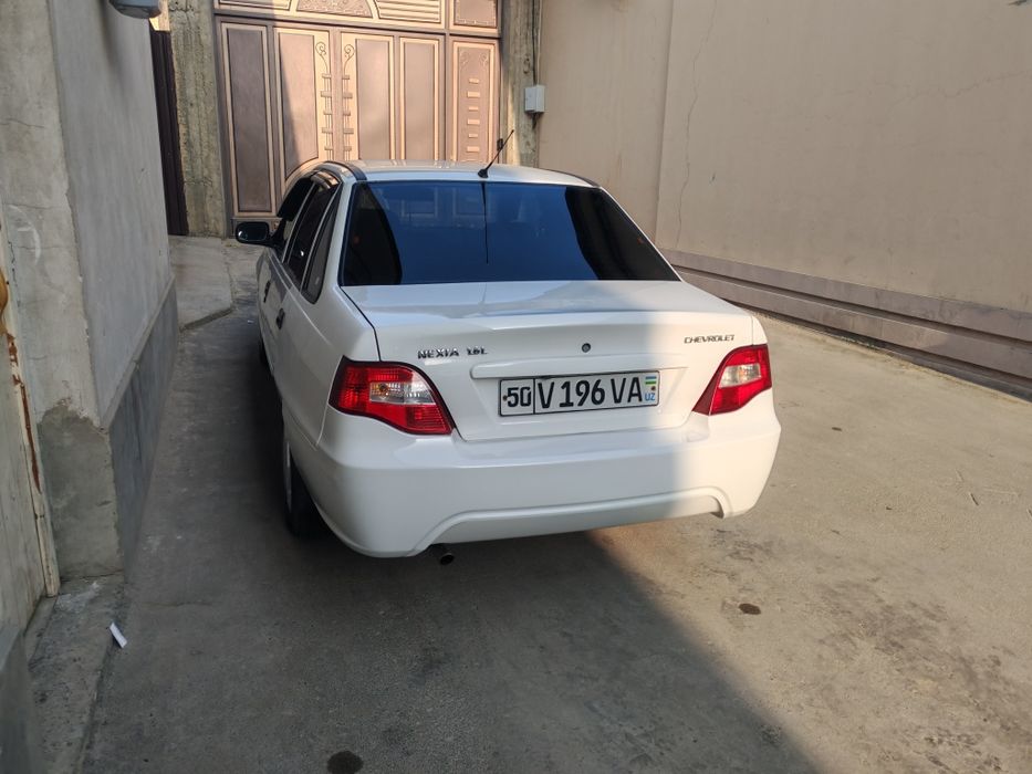 Nexia 2 2015 Luks 4 pozitsiya 1.6 DONC