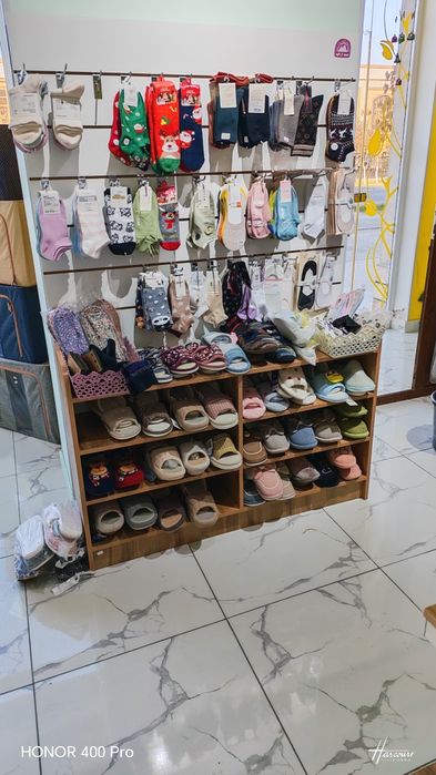 Продаю мебель для магазина