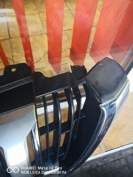 Оригинална решетка за Тойота Ленд Круйзер модел 150