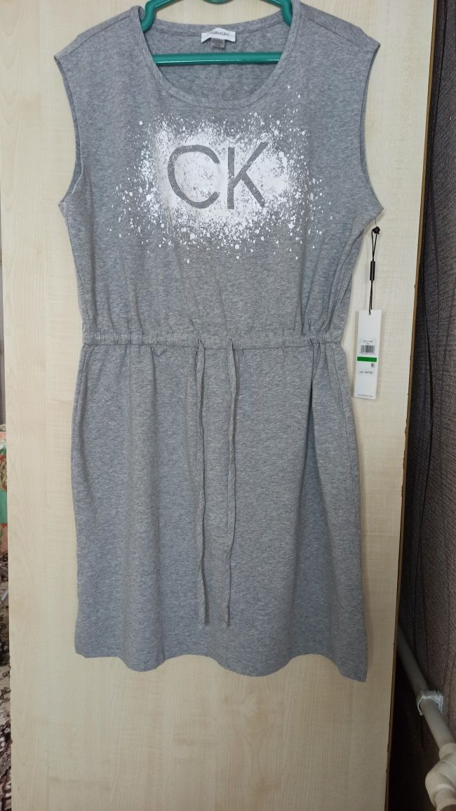 Скидка!!!Платье Calvin Klein  из США
