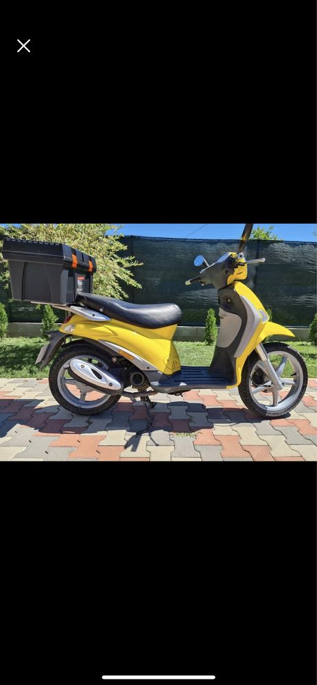 Inchiriez Scooter Scuter Tazz Bolt Glovo