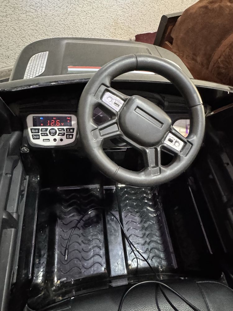Range Rover detiski mashina