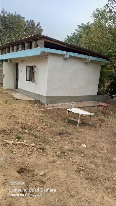 Участка сотилади сув свет газ бор