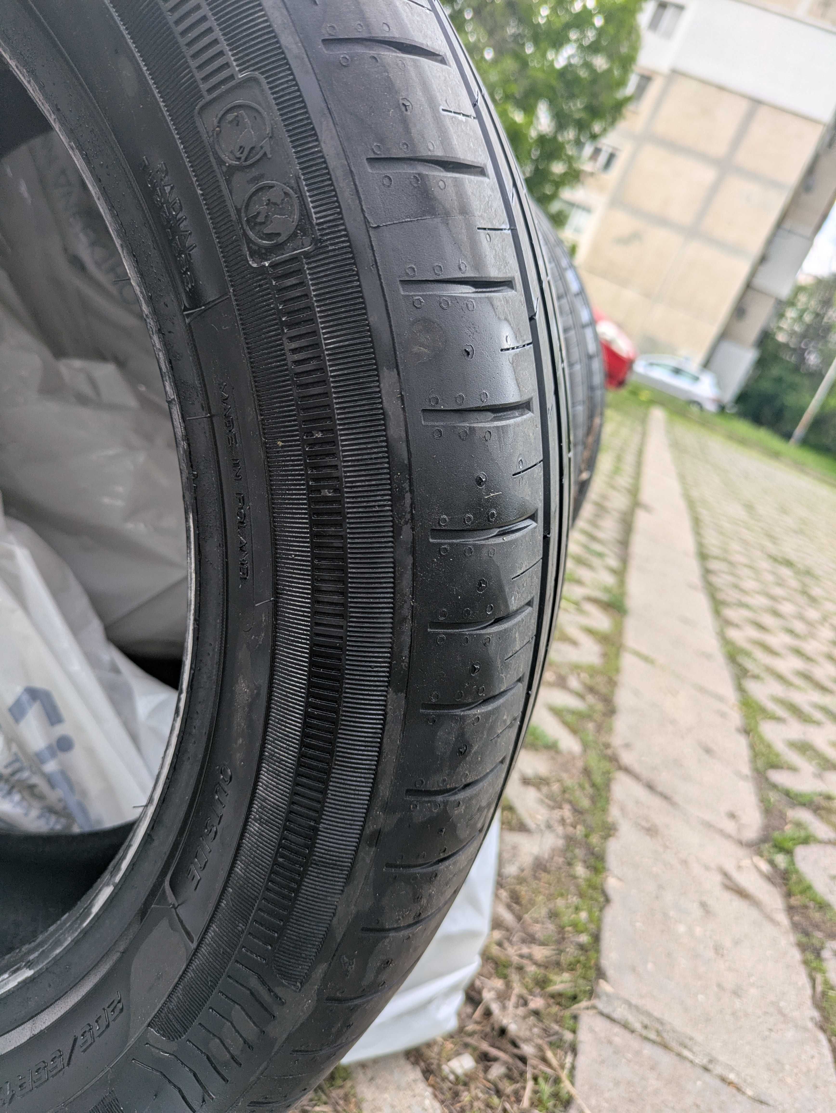 Goodyear EfficientGrip Performance 205/55/17