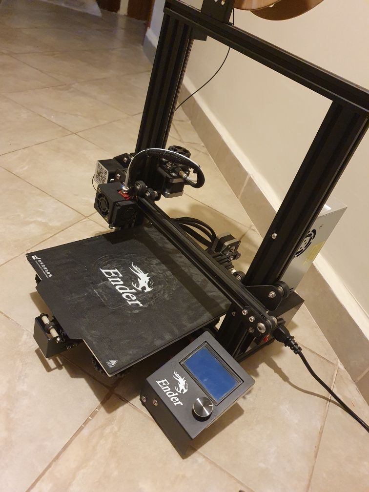 3D принтер Creality Ender 3 Pro – отлично състояние - възможен е тест!