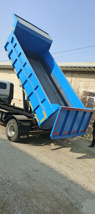 Автобус дан нолдан терилган хама янги запчаст койилган