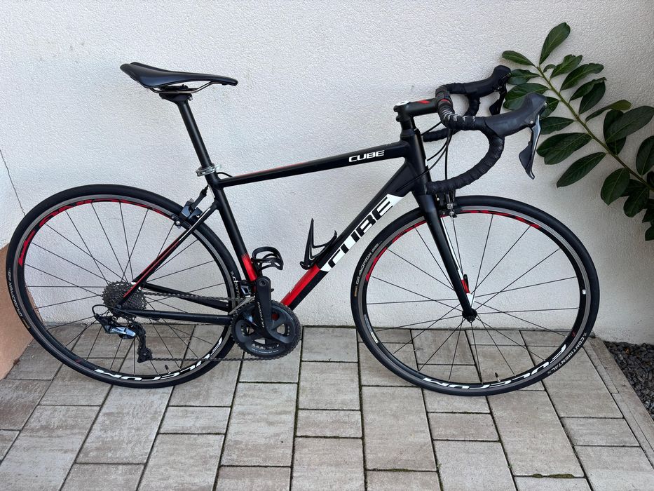 Bicicleta/Cursiera Cube Attain Road - Shimano Ultegra