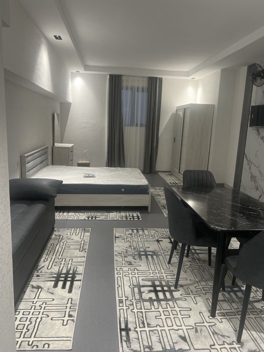 Паркетский. Улица. Центир Луначаский