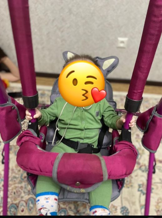 Продам детскую качелю