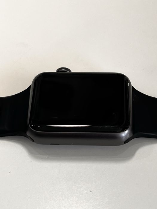 Apple Warch 7000 series aluminium