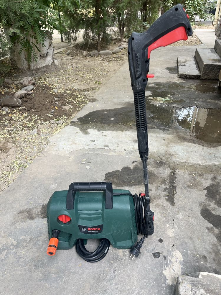 Мойка высокого давления Bosch EasyAquatak 120