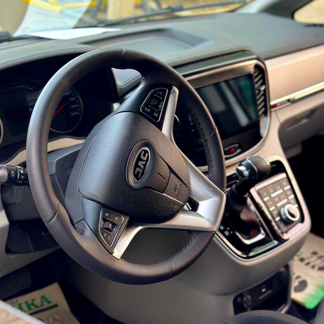 JAC M4 минивенимизнинг автомат коробка Двигатель: 2л Turbo