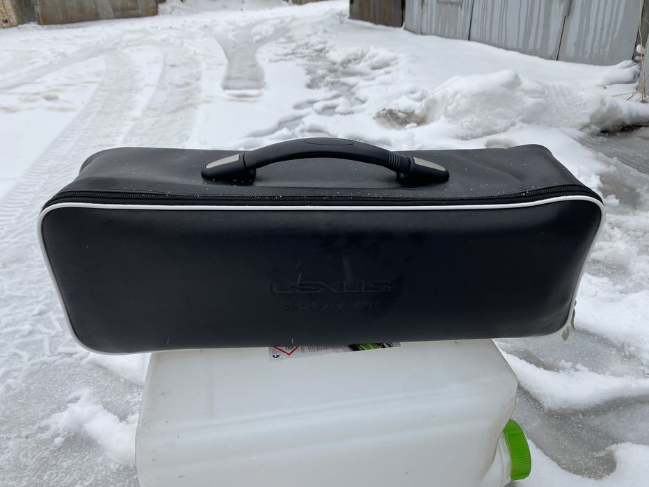 Новый оригинальный набор автомобилиста Lexus!