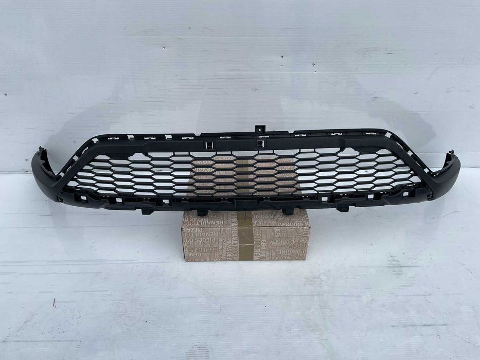 Spoiler inferior bara fata Dacia Logan 3 2020 nou original Renault