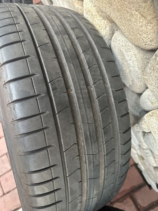Оригинални джанти Audi с гуми Pirelli PZero