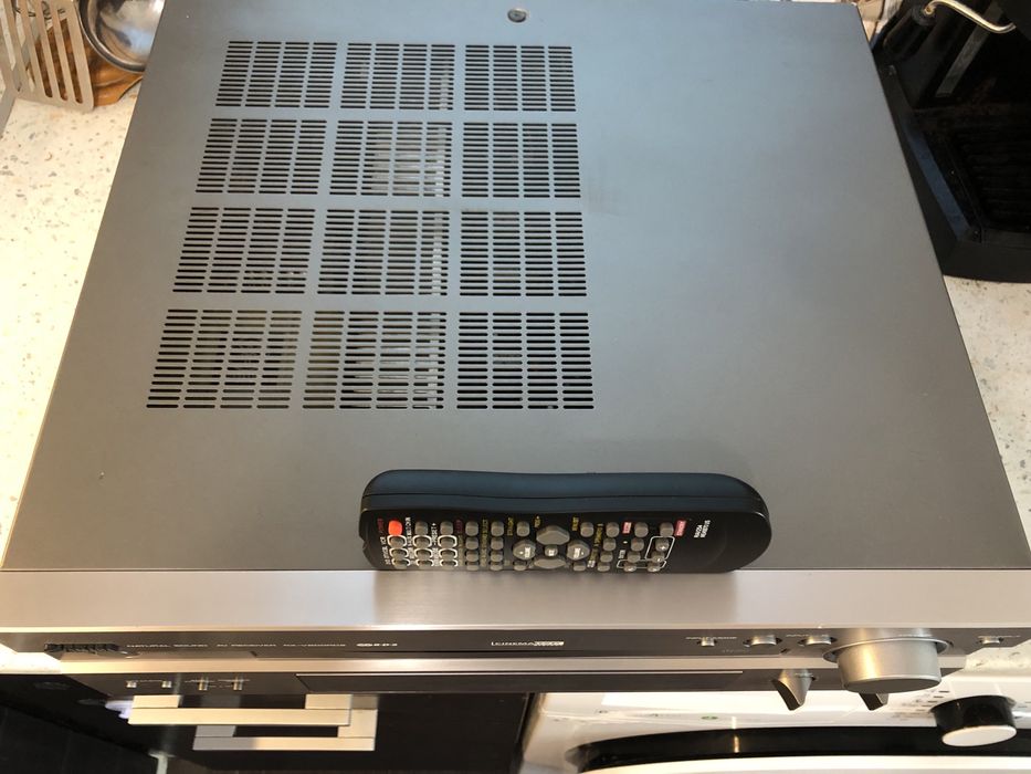 Yamaha RX-V800 resiver