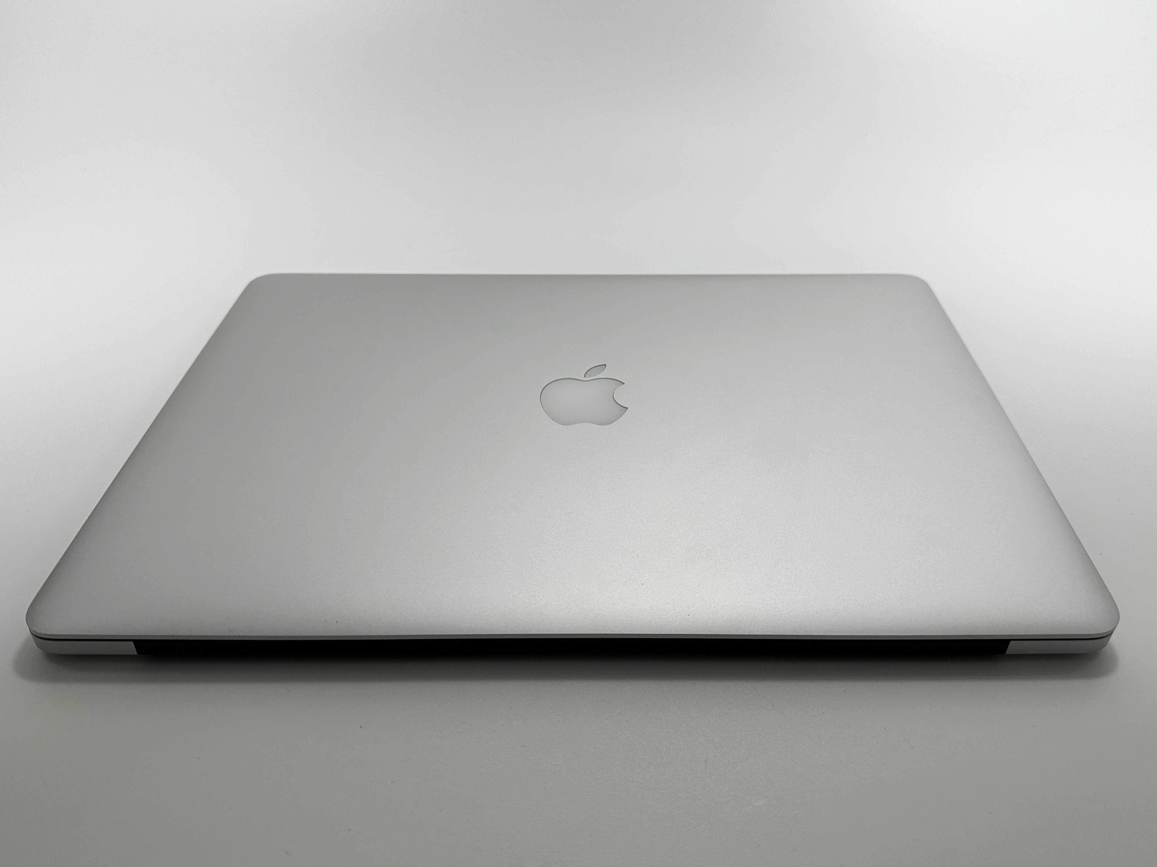 MacBook Pro 15.4 inch i7 16 gb ram 256 gb ssd CA NOU Impecabil