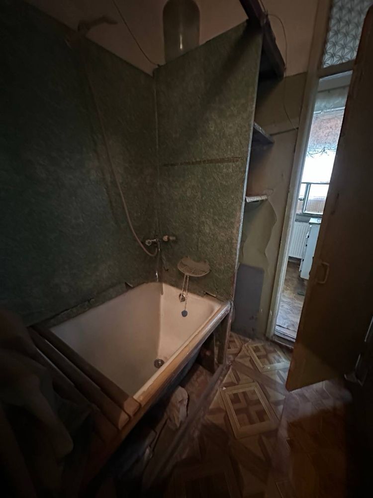 Код 318 Срочно Продам 1/4/4 ком квартиру куйлюк массив 2
