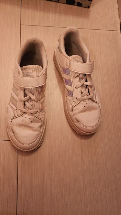 Маратонки Adidas 35 номер