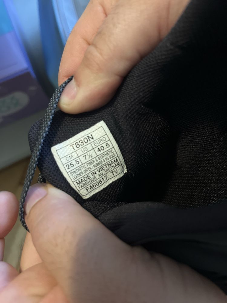 Adidași Unisex Asics