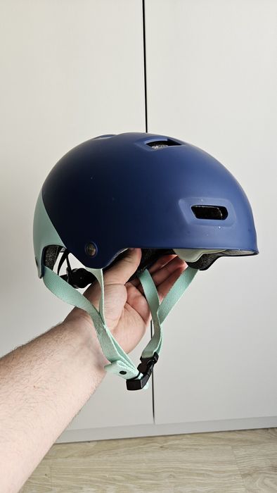 Cască și skateboard copii