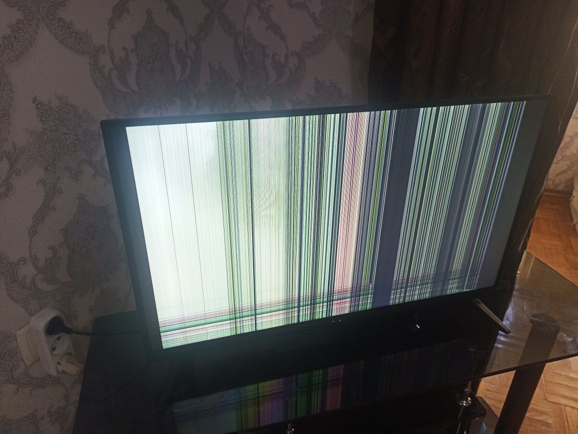 Smart Tv сломанная Матрица