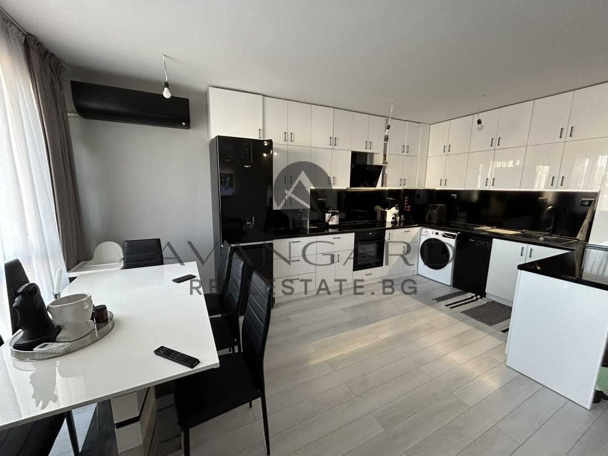 Продава се Мезонет в Пловдив, Кючук Париж - 222 кв.м за 1058 €/кв.м - Снимка #2