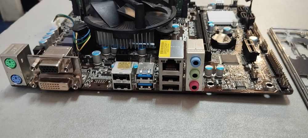 Комплект дънна платка, процесор i5 и 16GB RAM