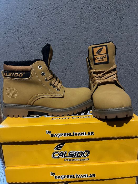 Нови детски ботуши