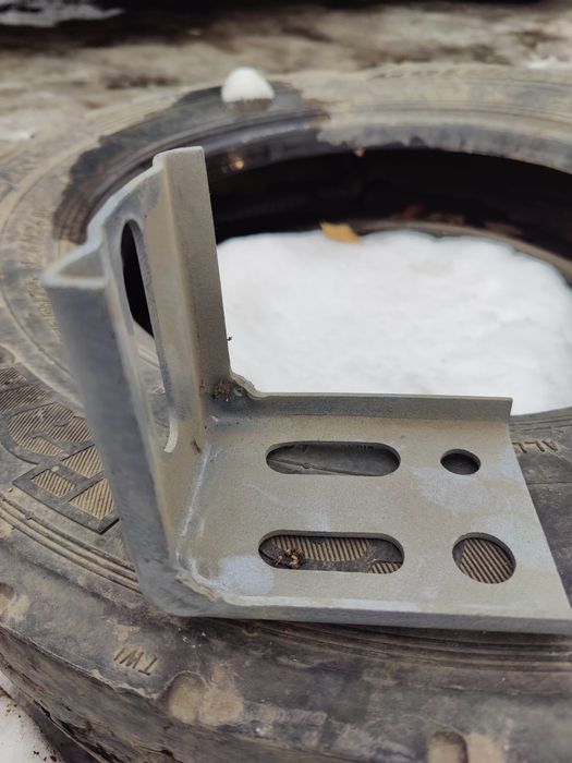 Кронштейн хорошего качества продаю