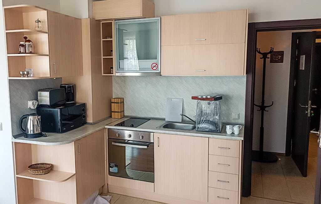 Продава се Двустаен апартамент в Бяла - 113 кв.м за 877 €/кв.м - Снимка #4