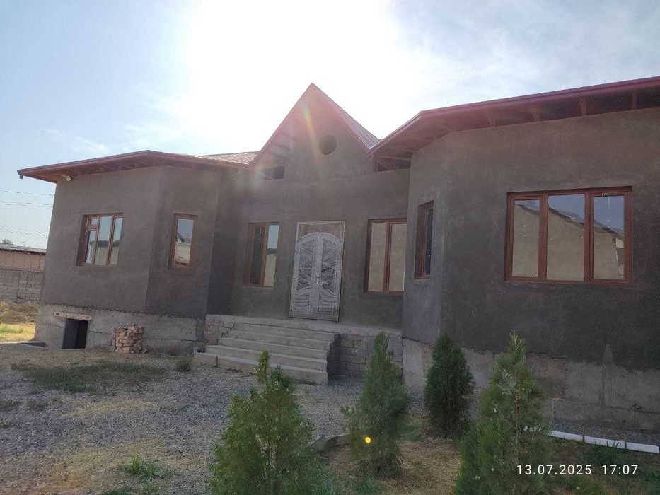 Продаётся дом, 890 кв. метров Яшнабадский йрайон.