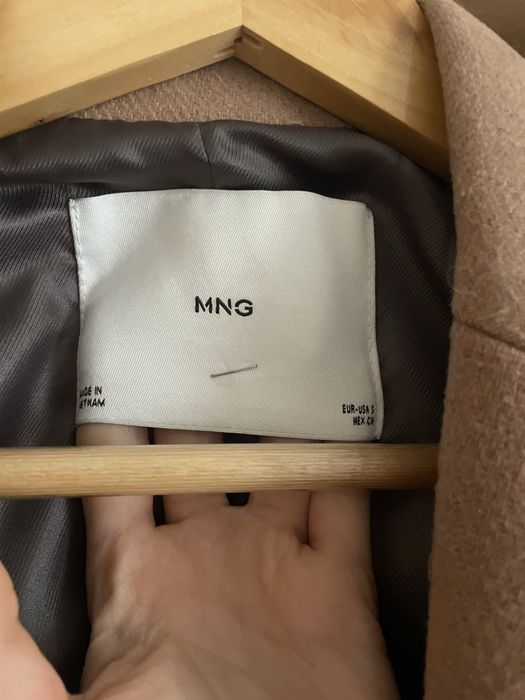 Зимно палто Mango