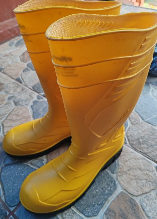 Cizme bombeu metalic