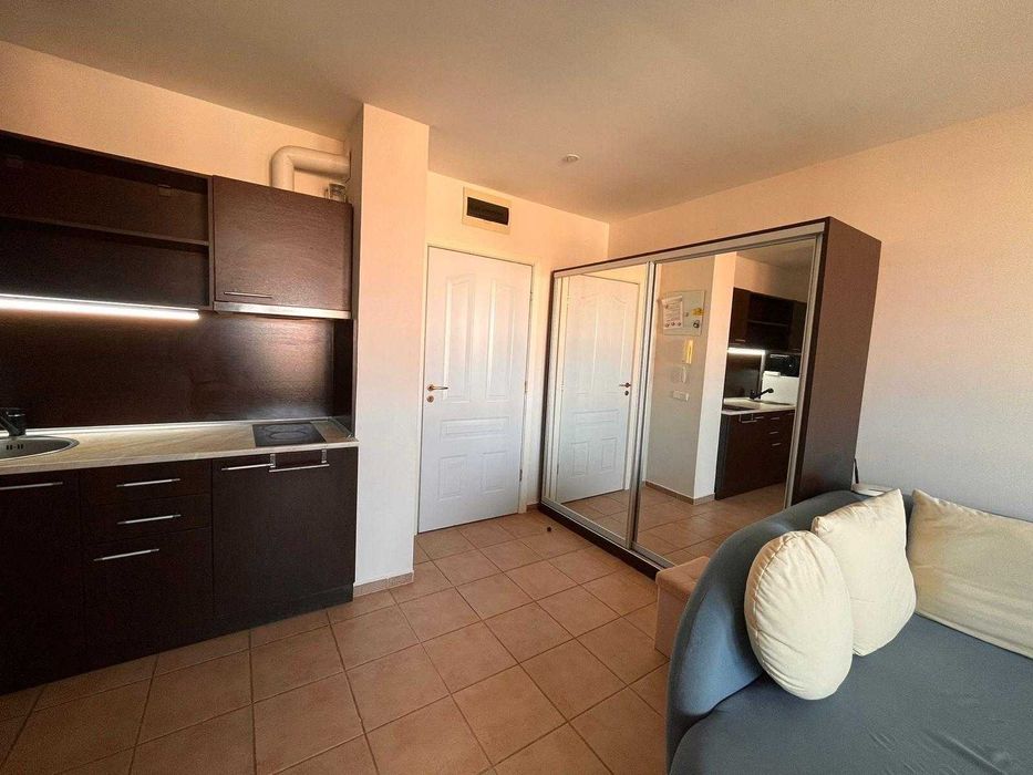 Продава се Двустаен апартамент в к.к. Слънчев бряг - 55 кв.м за 1182 €/кв.м - Снимка #4