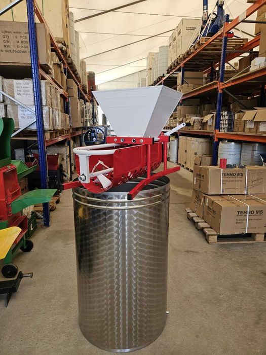 Zdrobitor manual cu desciorchinator