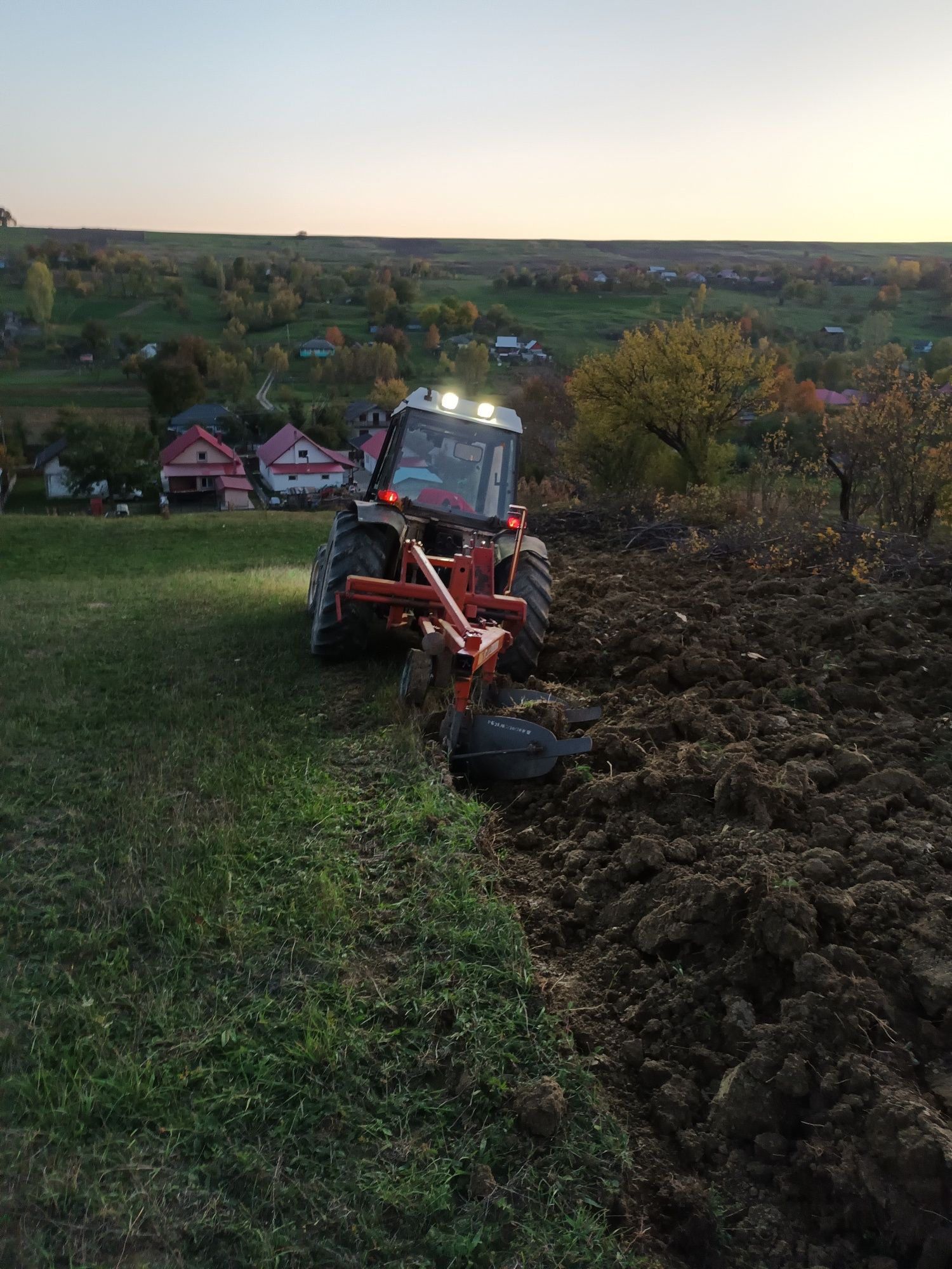 Vând lanborghini 990 f 4x4 s au schimb cu mini excavator