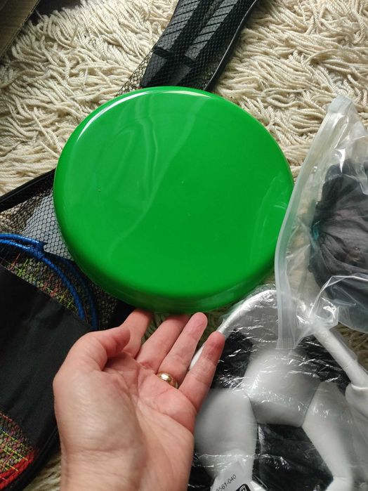 SET Joaca NOU format din Hamac, Minge, Frisbee si Badminton