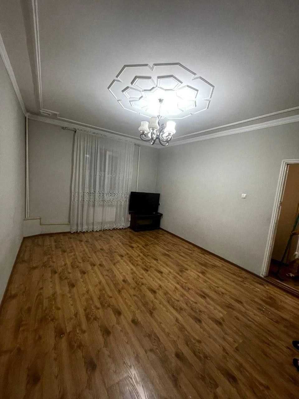 Юнусабаде12   2\5\9 Срочно продаю квартиру ор-р кафе Уч Бакалок