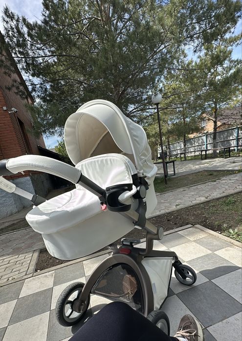 Продам коляску 2 в 1 хот мом