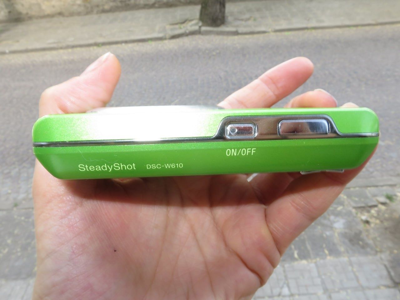 Компактен дигитален фотоапарат SONY Cybershot W610
