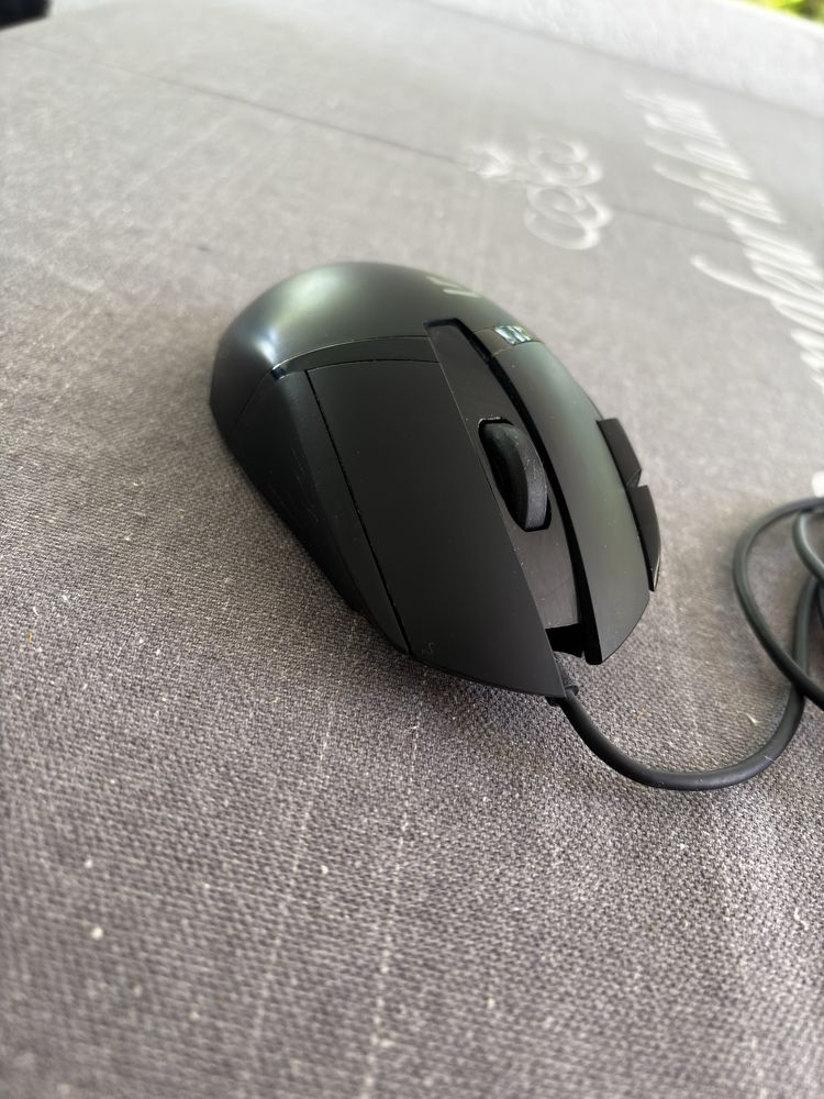 Mouse Logitech G402