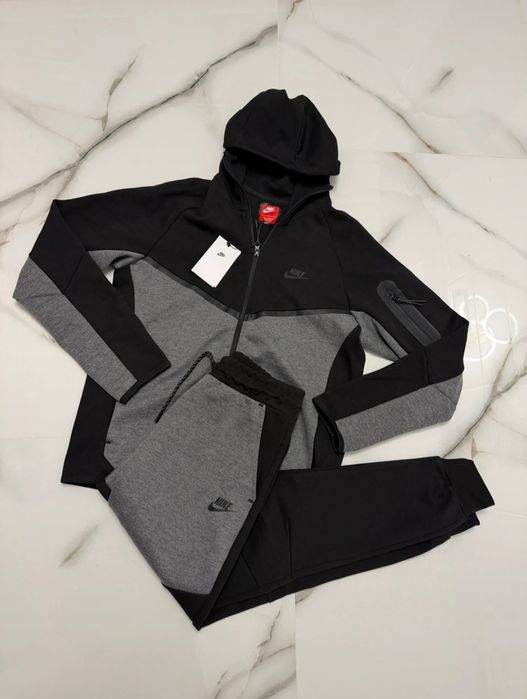 Nike Tech Fleece Dark Grey & Black – Mărimea S