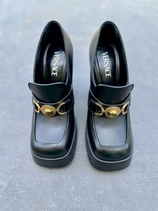 Pantofi Versace, cu platforma