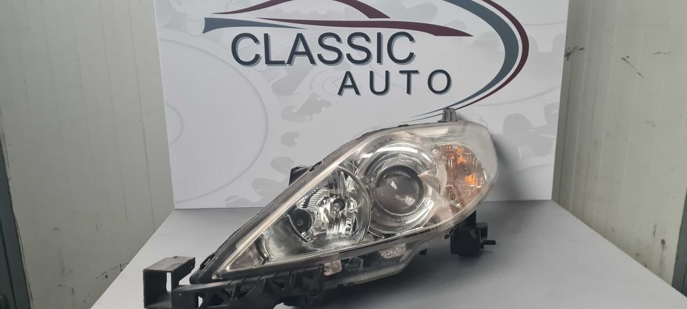 Фар Mazda 5 2006г