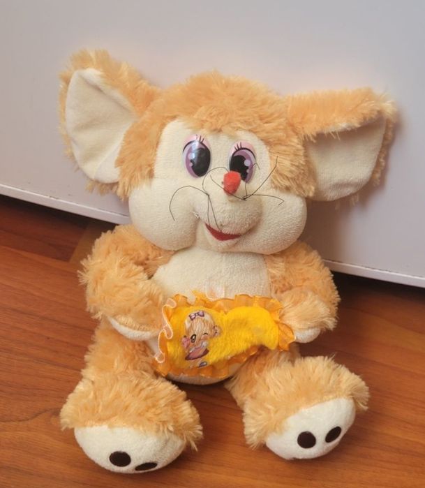 Pluş portocaliu cu inimioara