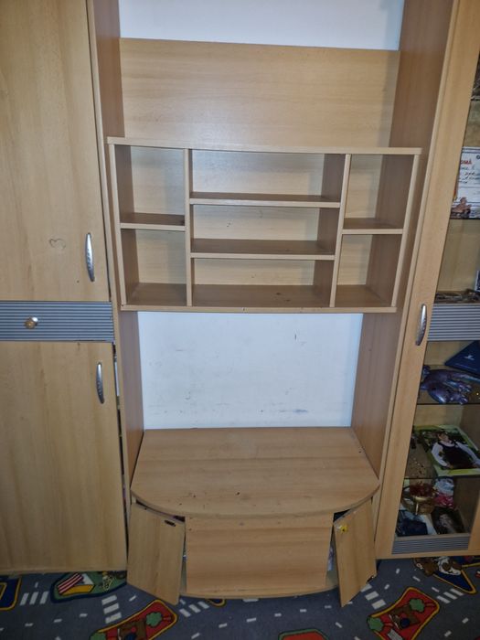 Vand mobila living,dormitor,sufragerie