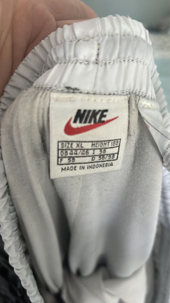 Nike vintage baggy pants