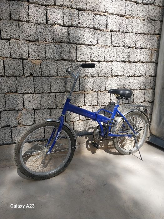 Velosiped kama srochniy sotiladi